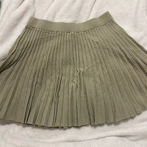 women’s sage green ruffle tennis style skirt, medium length